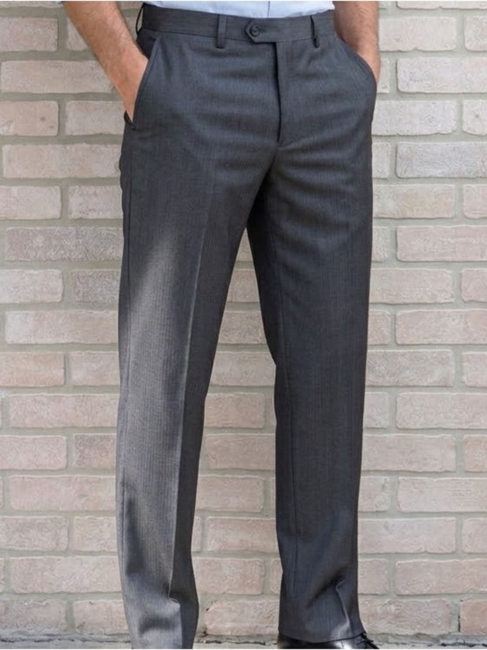 Classic Men’s Dress Pants in Charcoal Gray 
Size 32x32